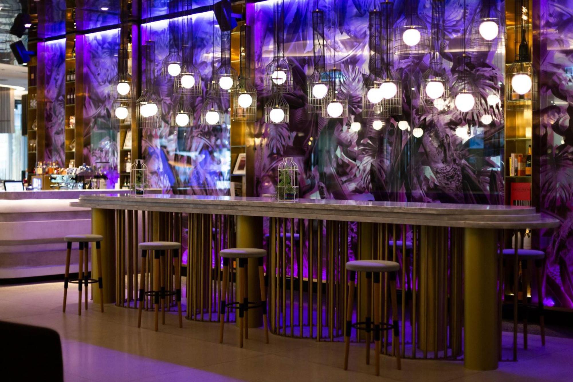 Hotel W Brisbane Exteriér fotografie The bar at the nightclub